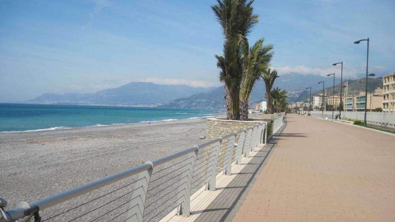 בורדיגרה Hotel Della Punta מראה חיצוני תמונה
